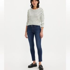 Levi 711 Skinny Jean